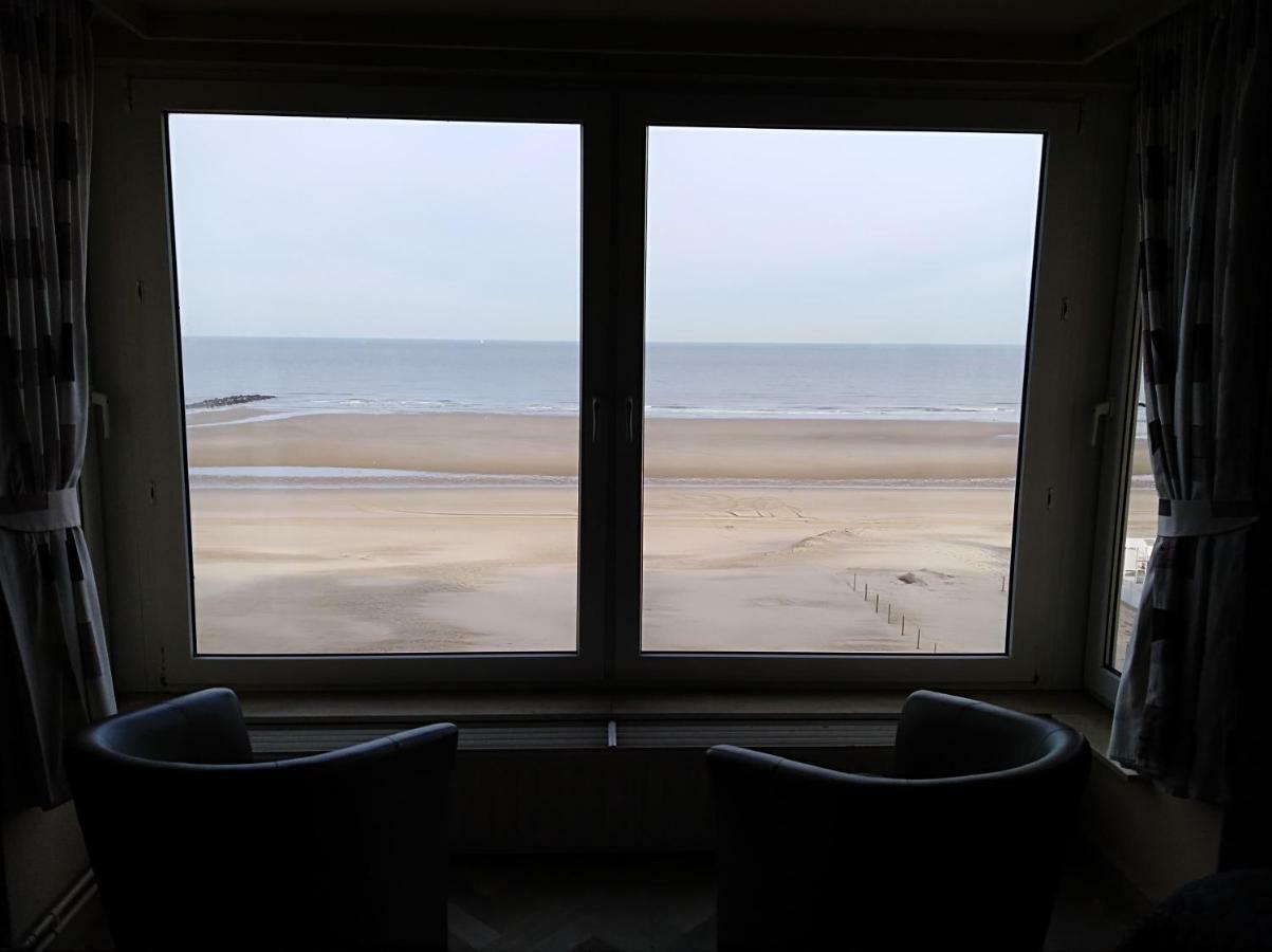 Apartment Toplocatie Frontal Sea View